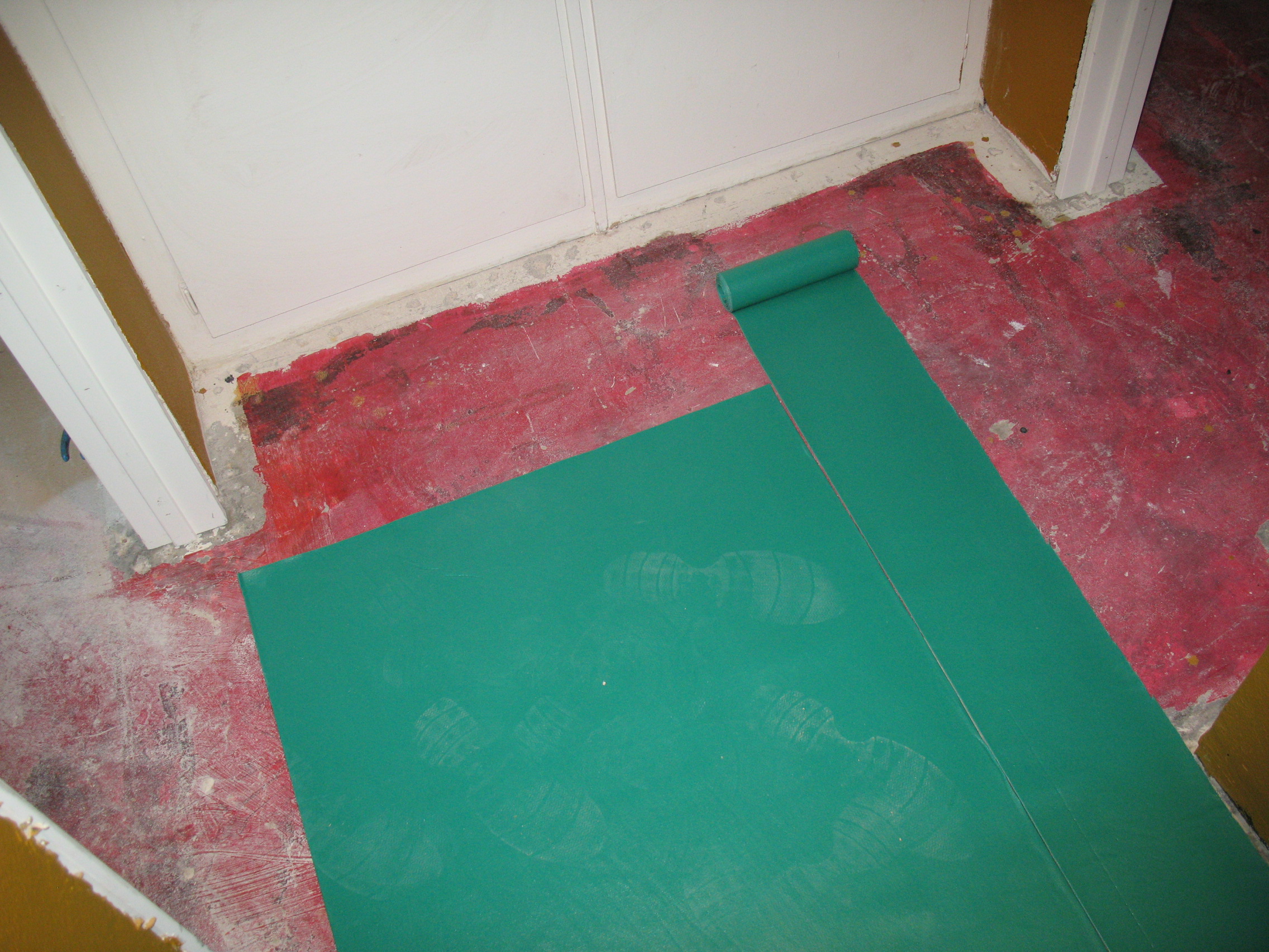 Wood Flooring Installation Of Protective Padding Pictures